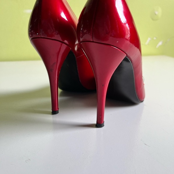 stewart weitzman, red patent leather, Vintage 90s Pointed Toe, size 8 Preowned - Picture 9 of 9